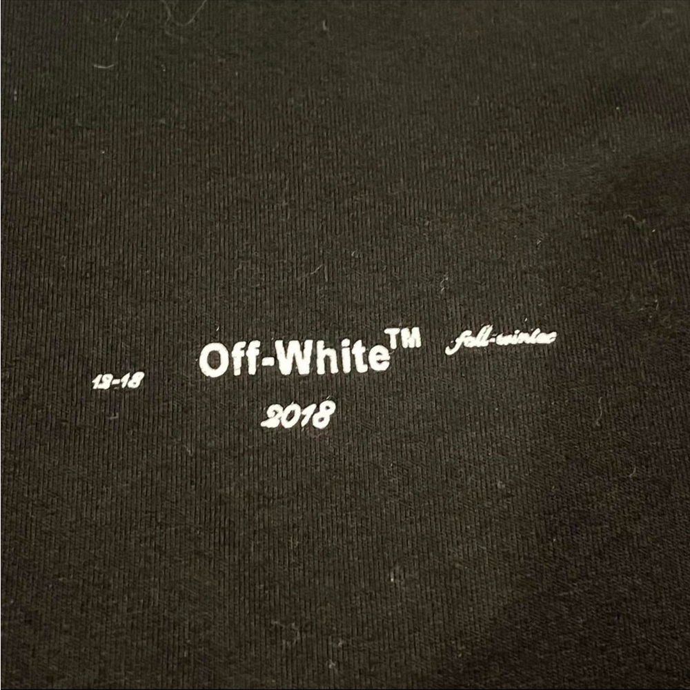 Off-White Black Graphic T-Shirt - Picture 4 of 4